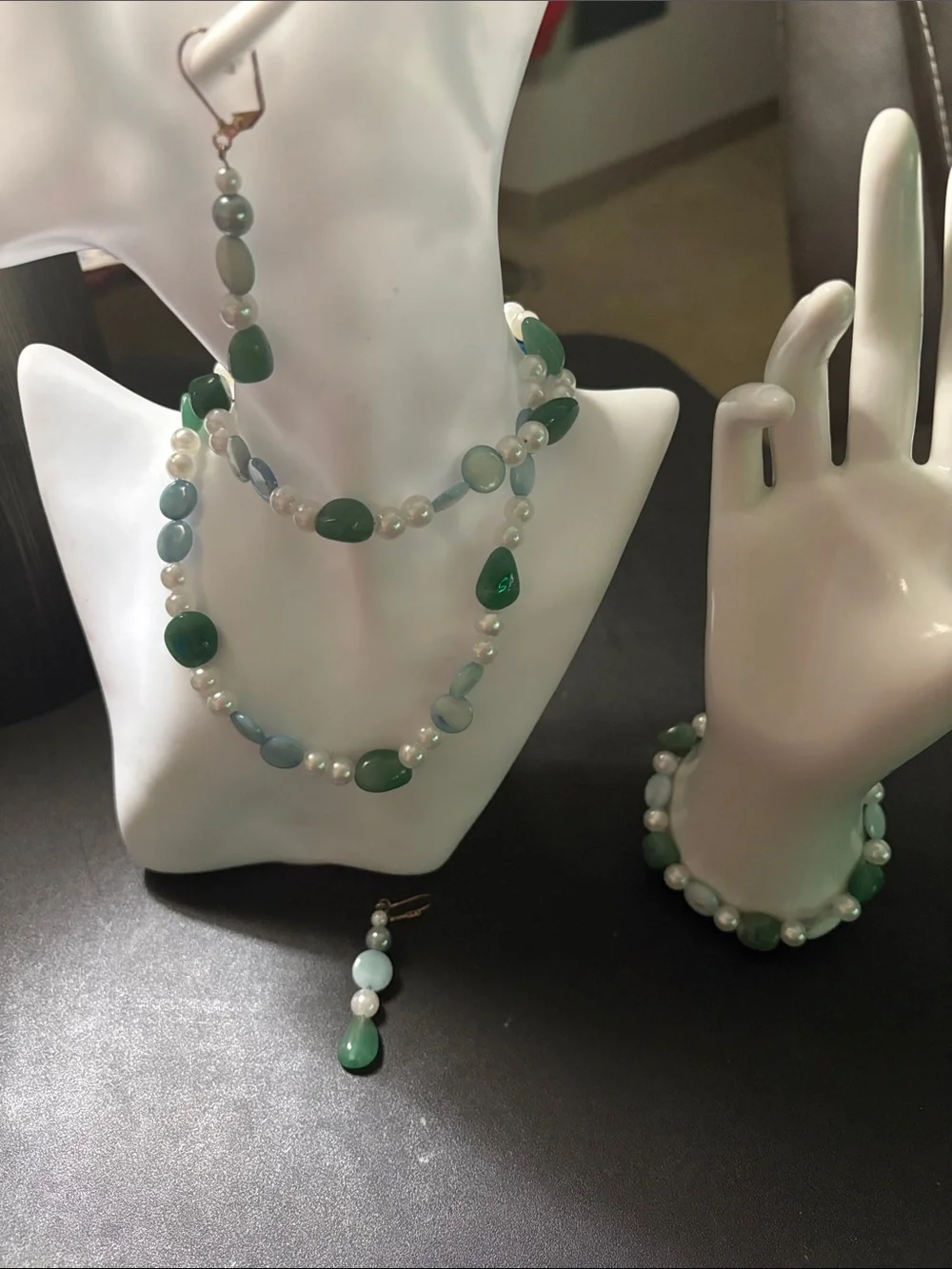 N/A elegant green
